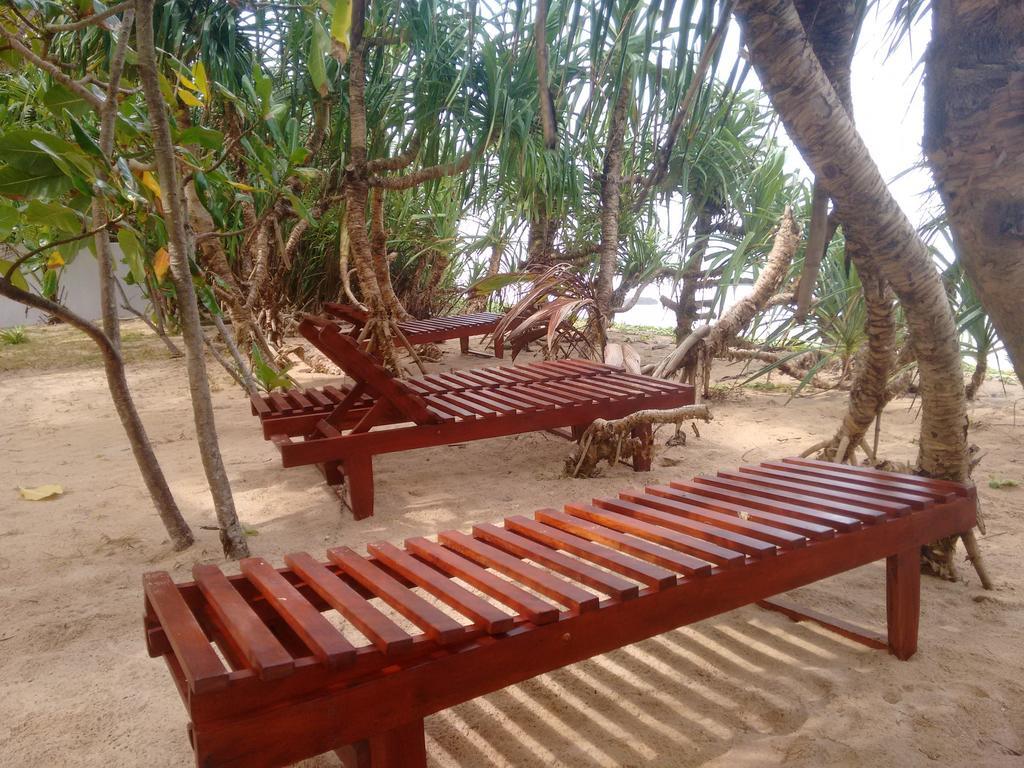 Sunrise Beach Inn Амбалангода Экстерьер фото