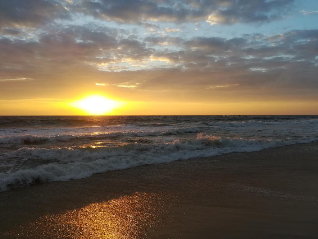 Sunrise Beach Inn Амбалангода Экстерьер фото